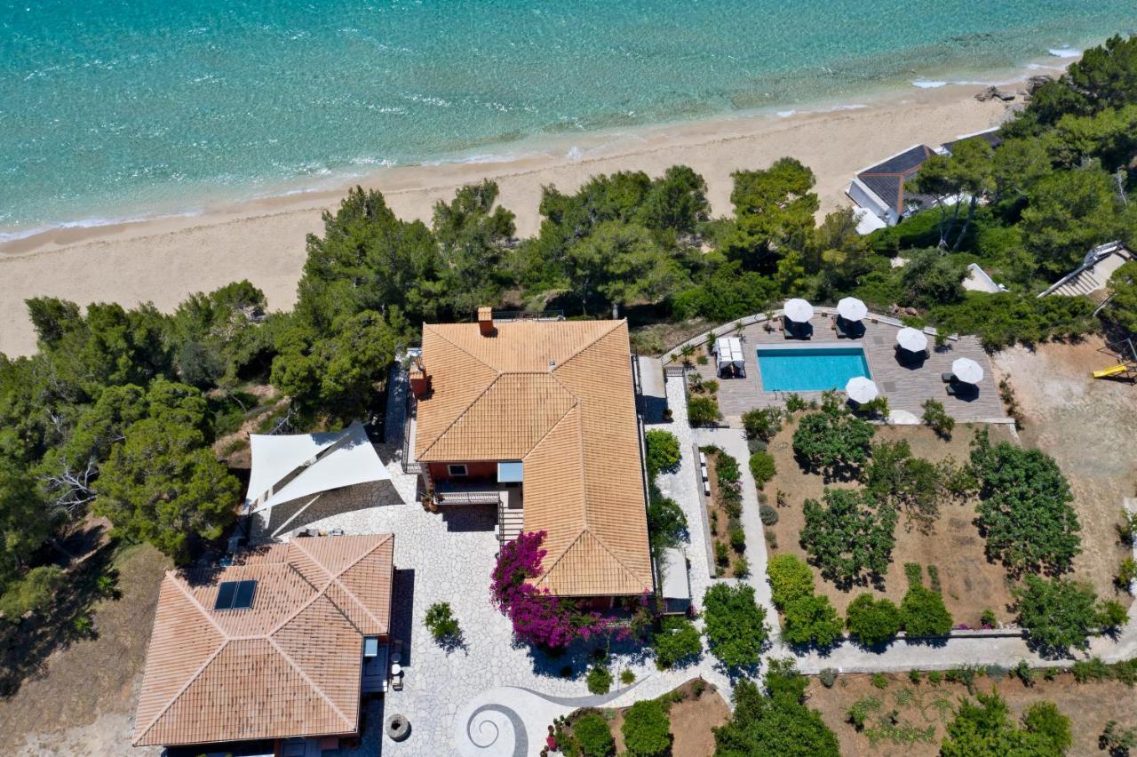 Avra Private Suites Lassi  Bagian luar foto