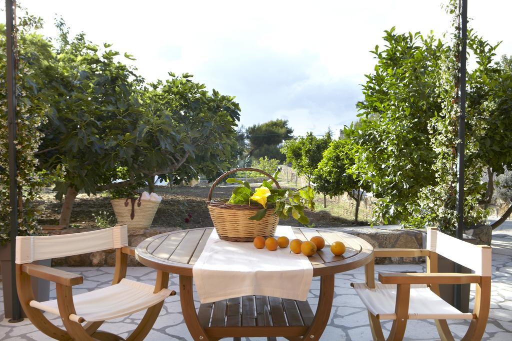 Avra Private Suites Lassi  Bagian luar foto