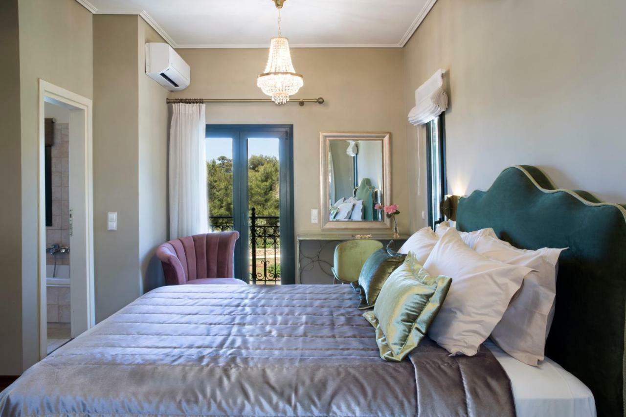 Avra Private Suites Lassi  Bagian luar foto