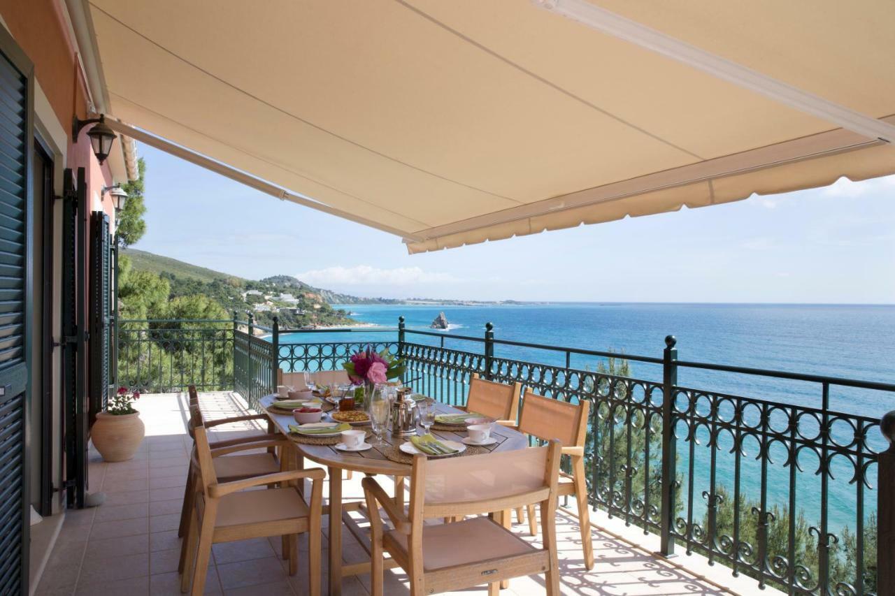 Avra Private Suites Lassi  Bagian luar foto