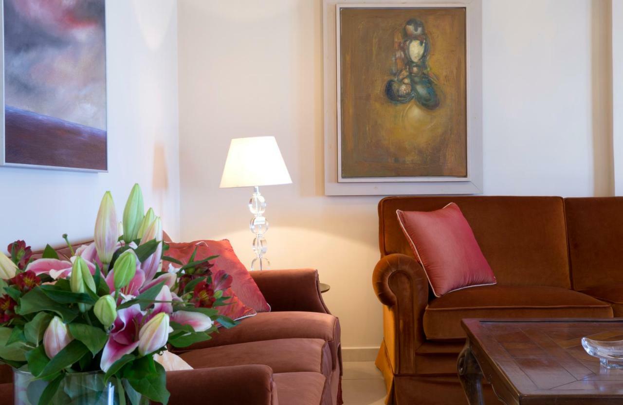 Avra Private Suites Lassi  Bagian luar foto