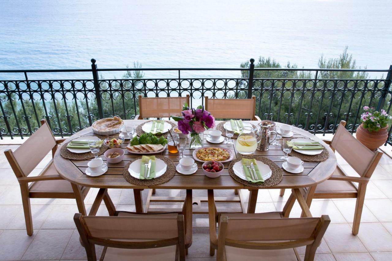Avra Private Suites Lassi  Bagian luar foto