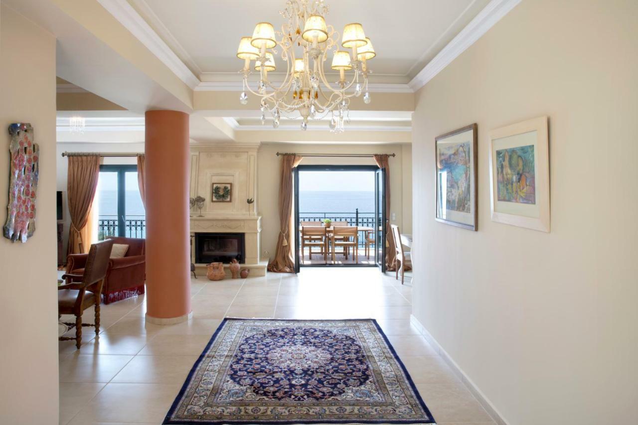 Avra Private Suites Lassi  Bagian luar foto
