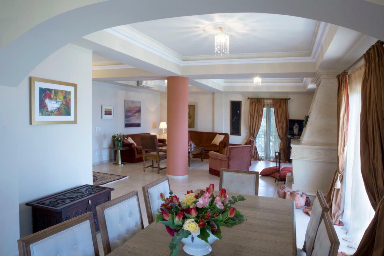 Avra Private Suites Lassi  Bagian luar foto